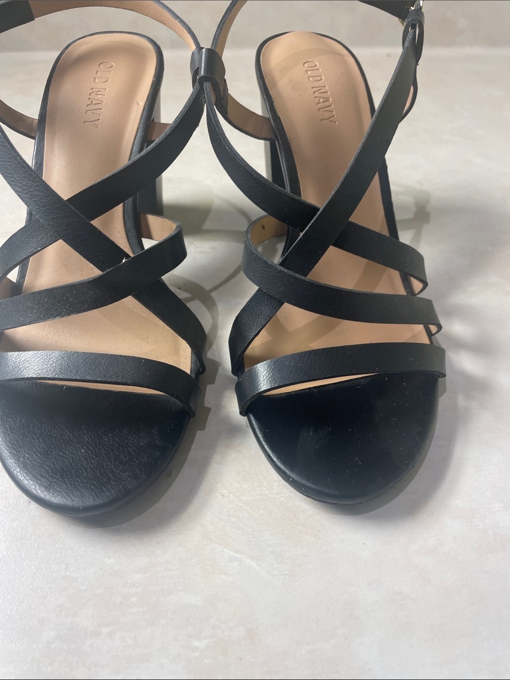 Old Navy Black Strappy Ankle Buckle Sandals Women’s Size 6 - Picture 3 of 13